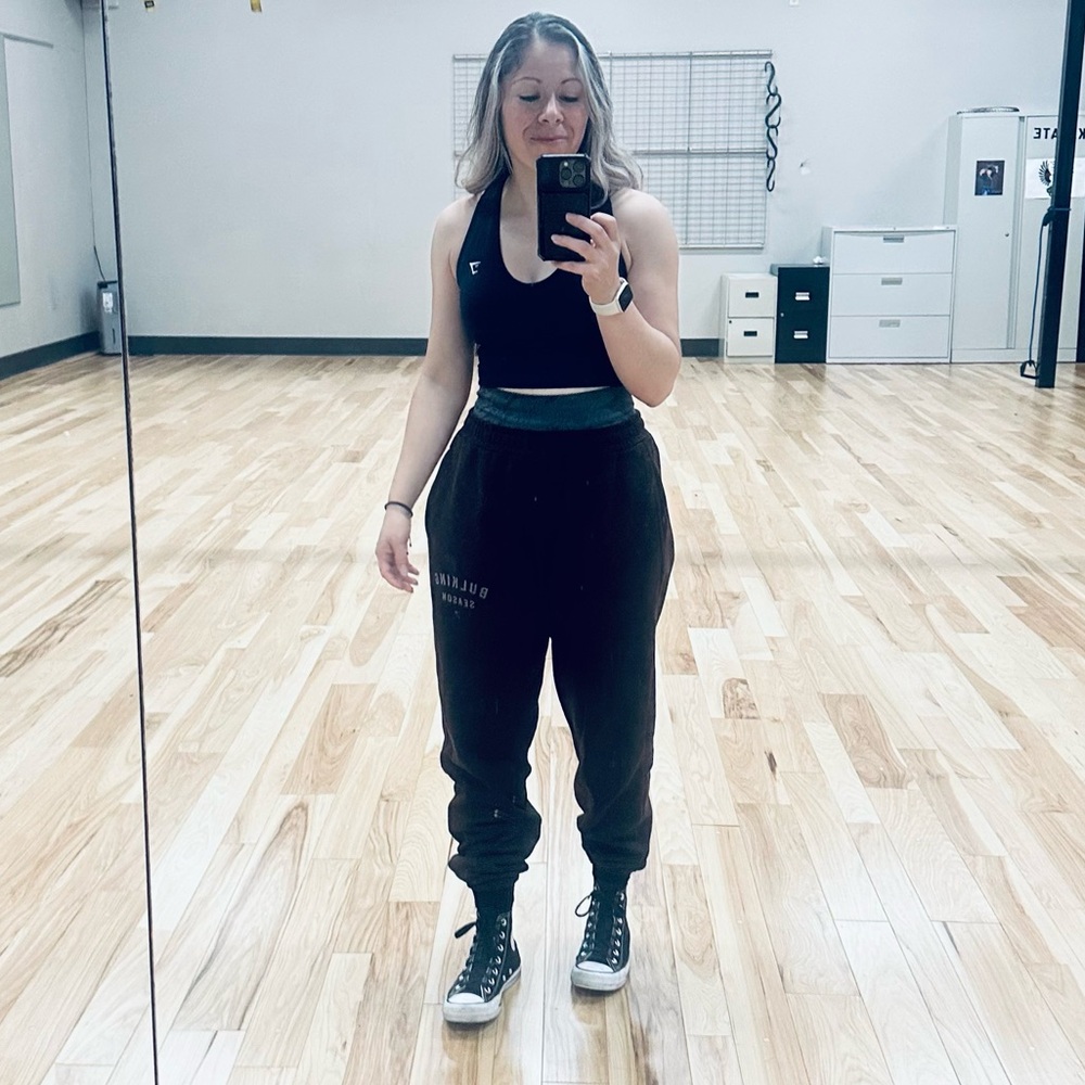 Gymshark Black Crop Top - Picture 7 of 10